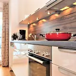 Alpin & - Pinzgau Holidays Апартаменти