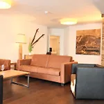 Alpin & - Pinzgau Holidays Апартаменти *