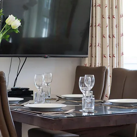 Alpin & - Pinzgau Holidays Апартаменти *